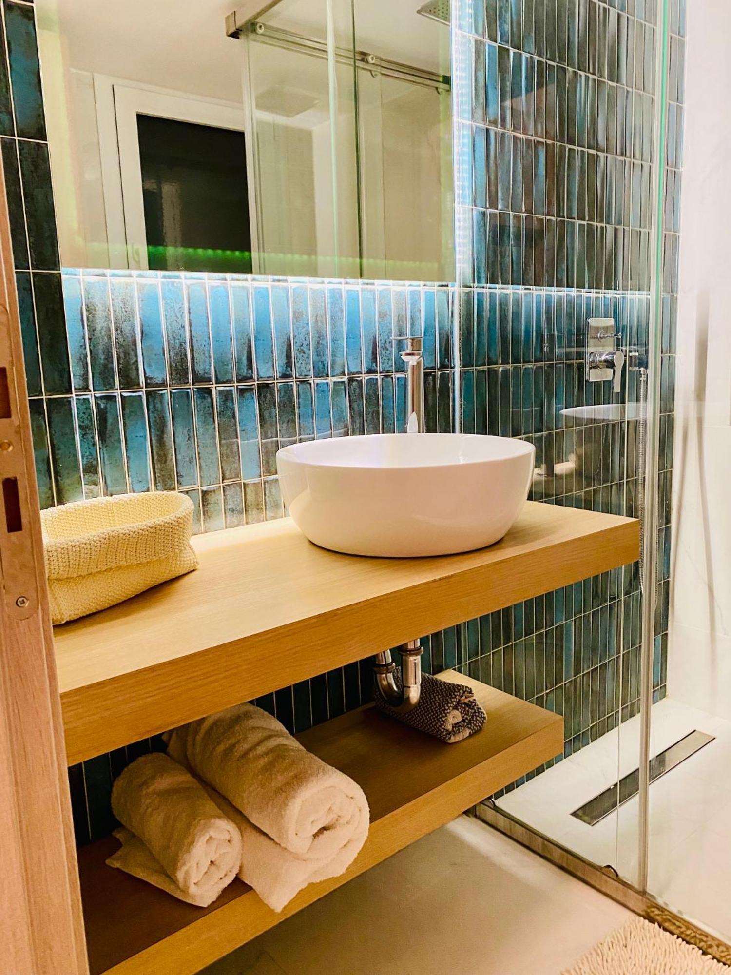 Antinoros Inn, Stylish Apartment,3' To Metro Athens Exterior photo